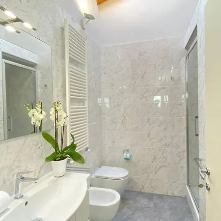 Holiday home Viaggiare Smart Wi-fi, Tv Hd, Spazio Di Lavoro, Parcheggio Gratuito Nella Struttura, *