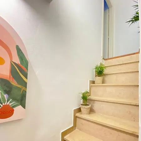 Holiday home Viaggiare Smart Wi-fi, Tv Hd, Spazio Di Lavoro, Parcheggio Gratuito Nella Struttura,