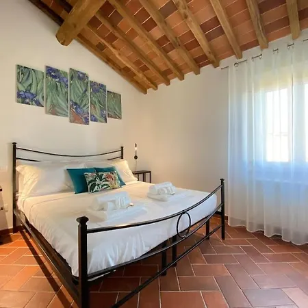 Viaggiare Smart Wi-fi, Tv Hd, Spazio Di Lavoro, Parcheggio Gratuito Nella Struttura, Holiday home