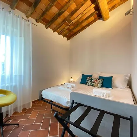 Holiday home Viaggiare Smart Wi-fi, Tv Hd, Spazio Di Lavoro, Parcheggio Gratuito Nella Struttura, *