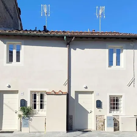 Holiday home Viaggiare Smart Wi-fi, Tv Hd, Spazio Di Lavoro, Parcheggio Gratuito Nella Struttura,